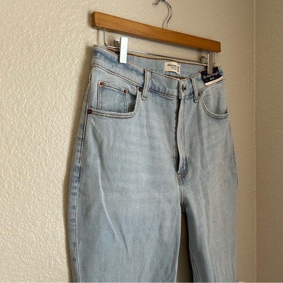 NWT, Abercrombie & Fitch Curve Love The Ankle Straight Ultra High Rise Jeans, 30 - Picture 3 of 11